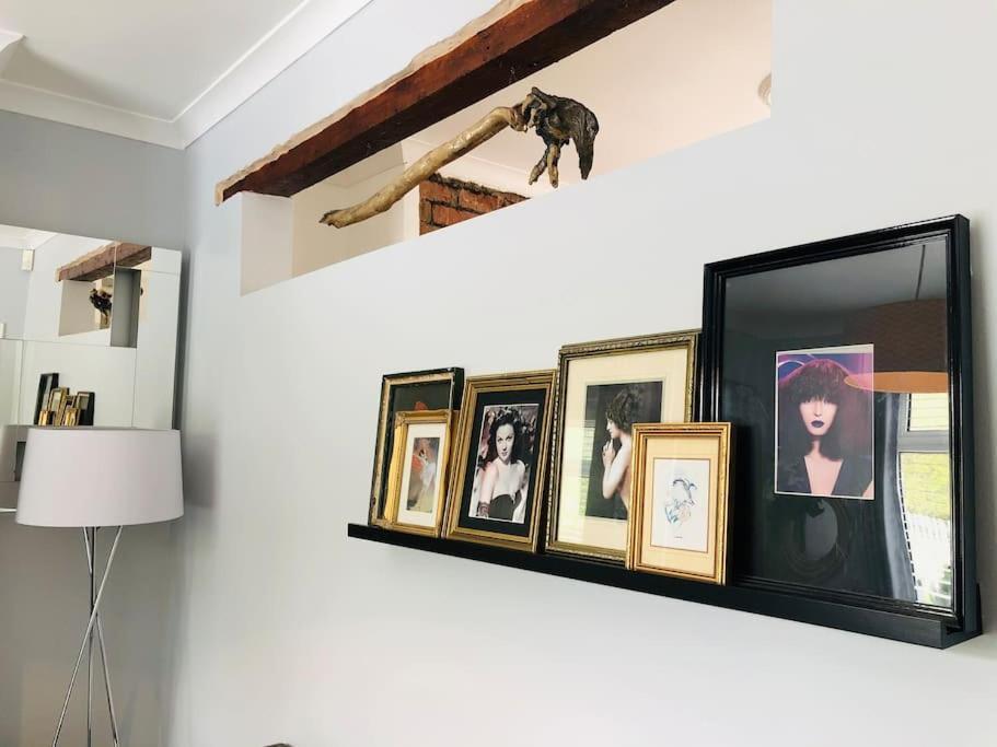 Cosy Two Bed Terraced House 7Min Drive From City Belfast Bagian luar foto