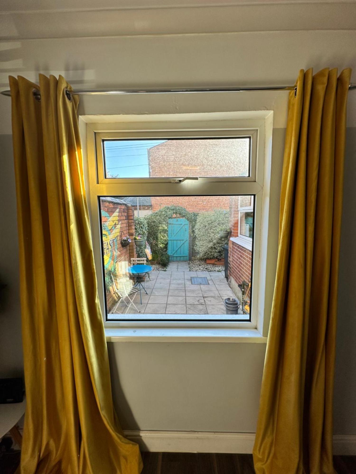 Cosy Two Bed Terraced House 7Min Drive From City Belfast Bagian luar foto